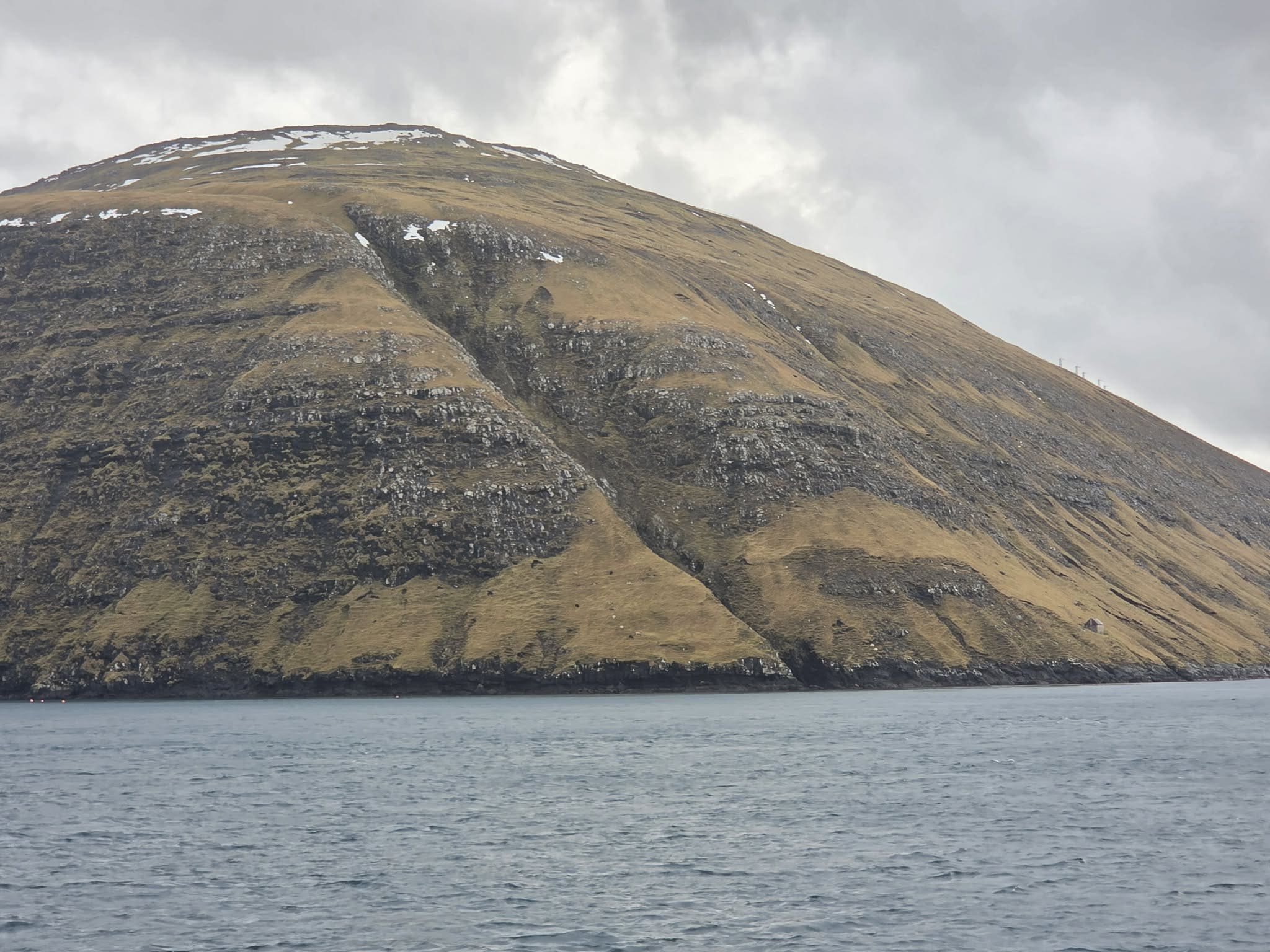 Nesgjógv