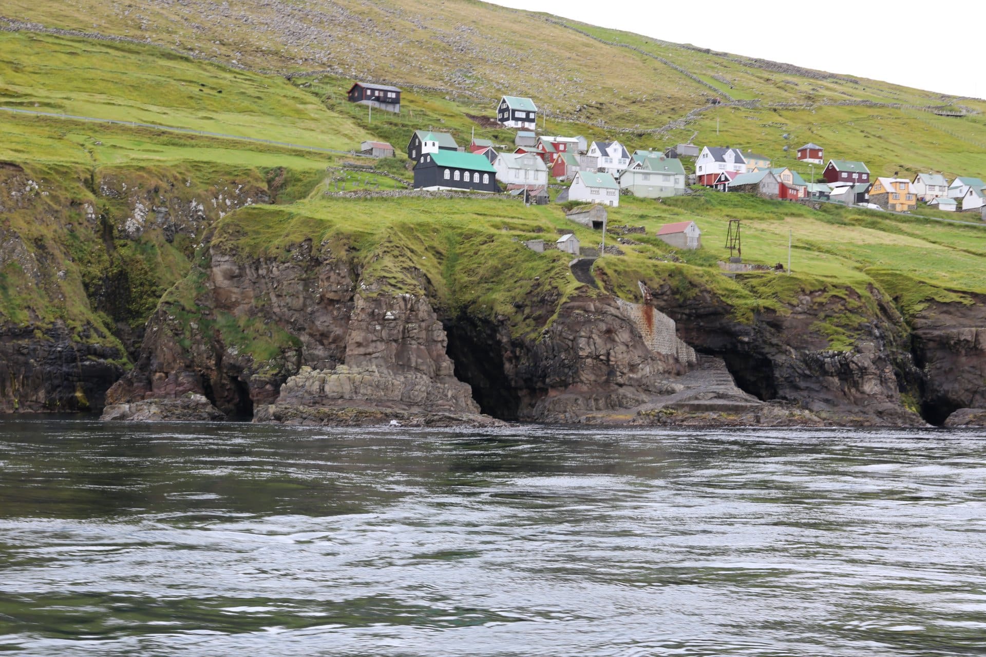 Spógvajørðsgilið