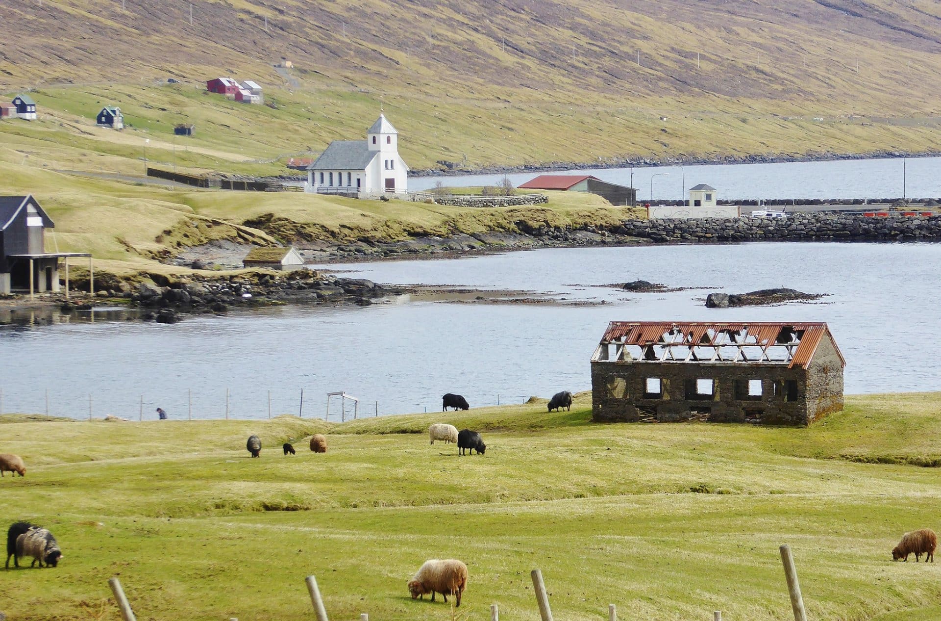 Kirkjan á Selatrað