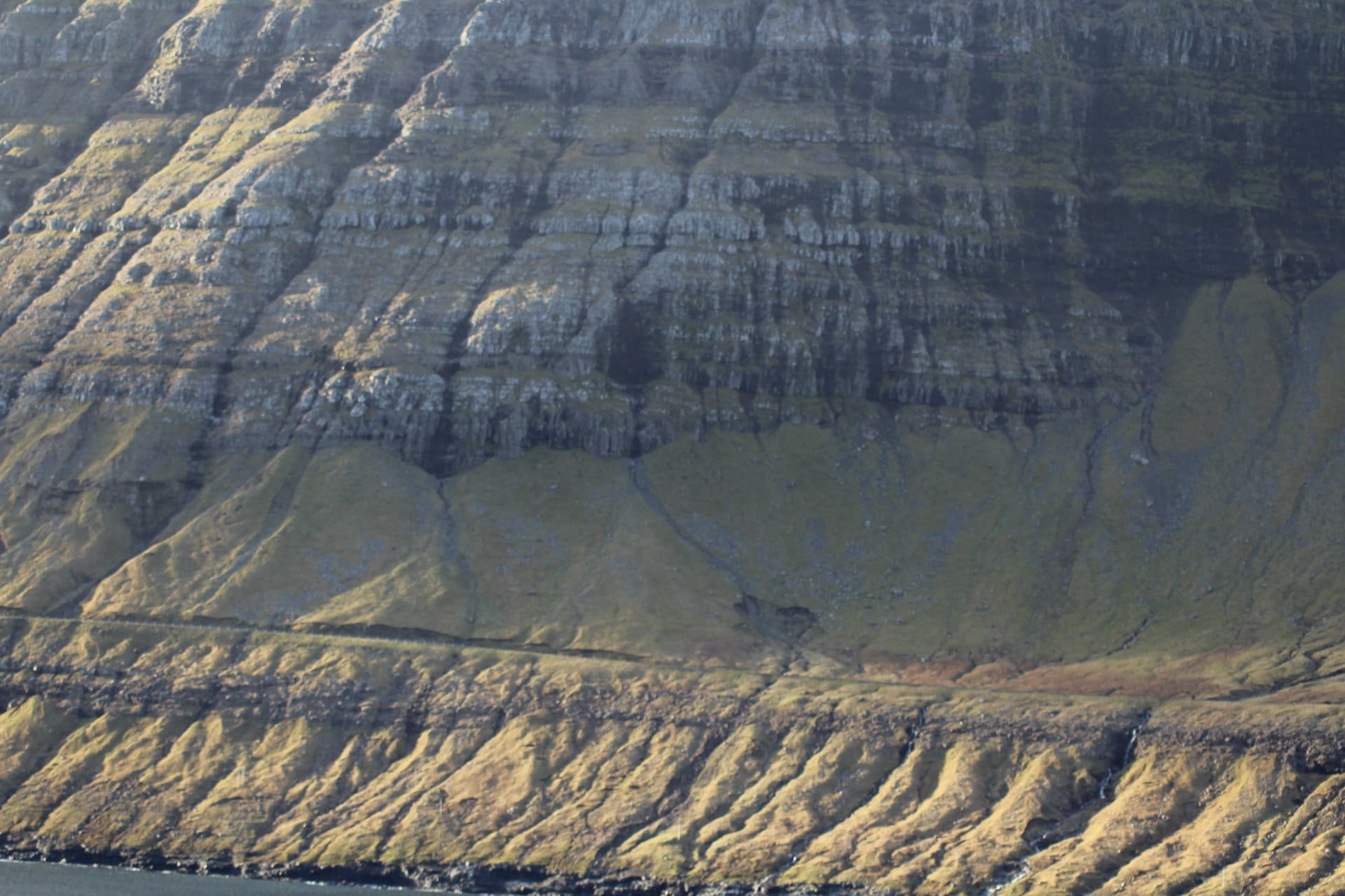 Túvusteinur