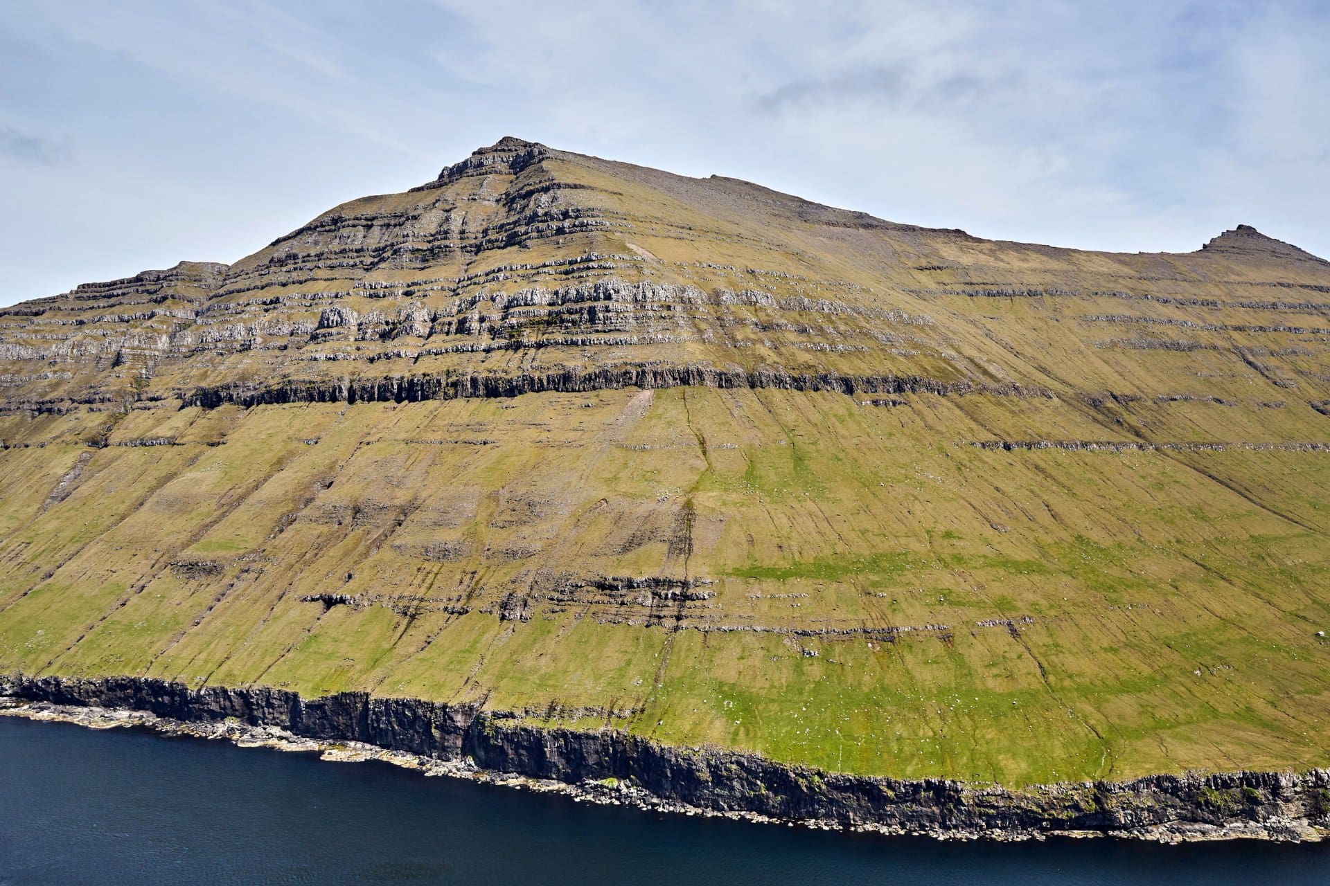 Tær suður í Rókum