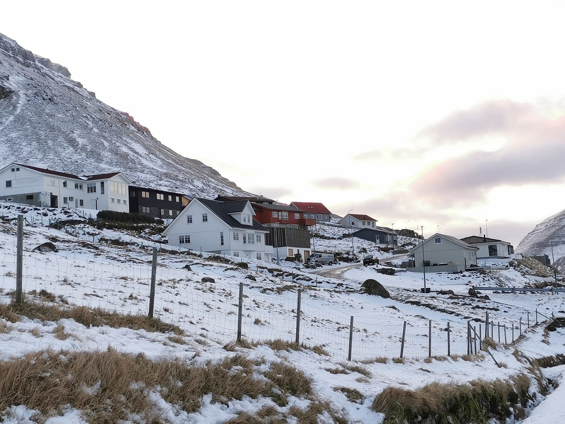 Millum Garðarnar