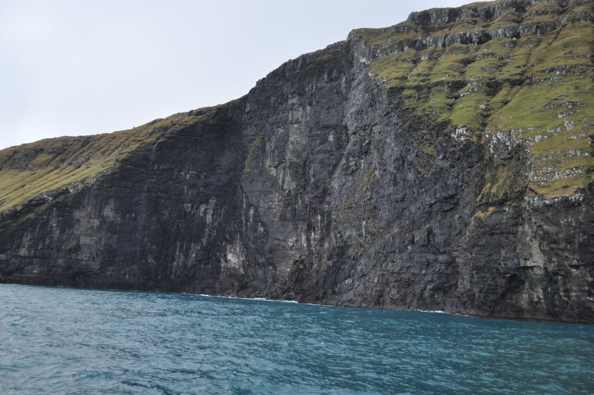 Urðin unnir Nevbø   (Nøbbø)