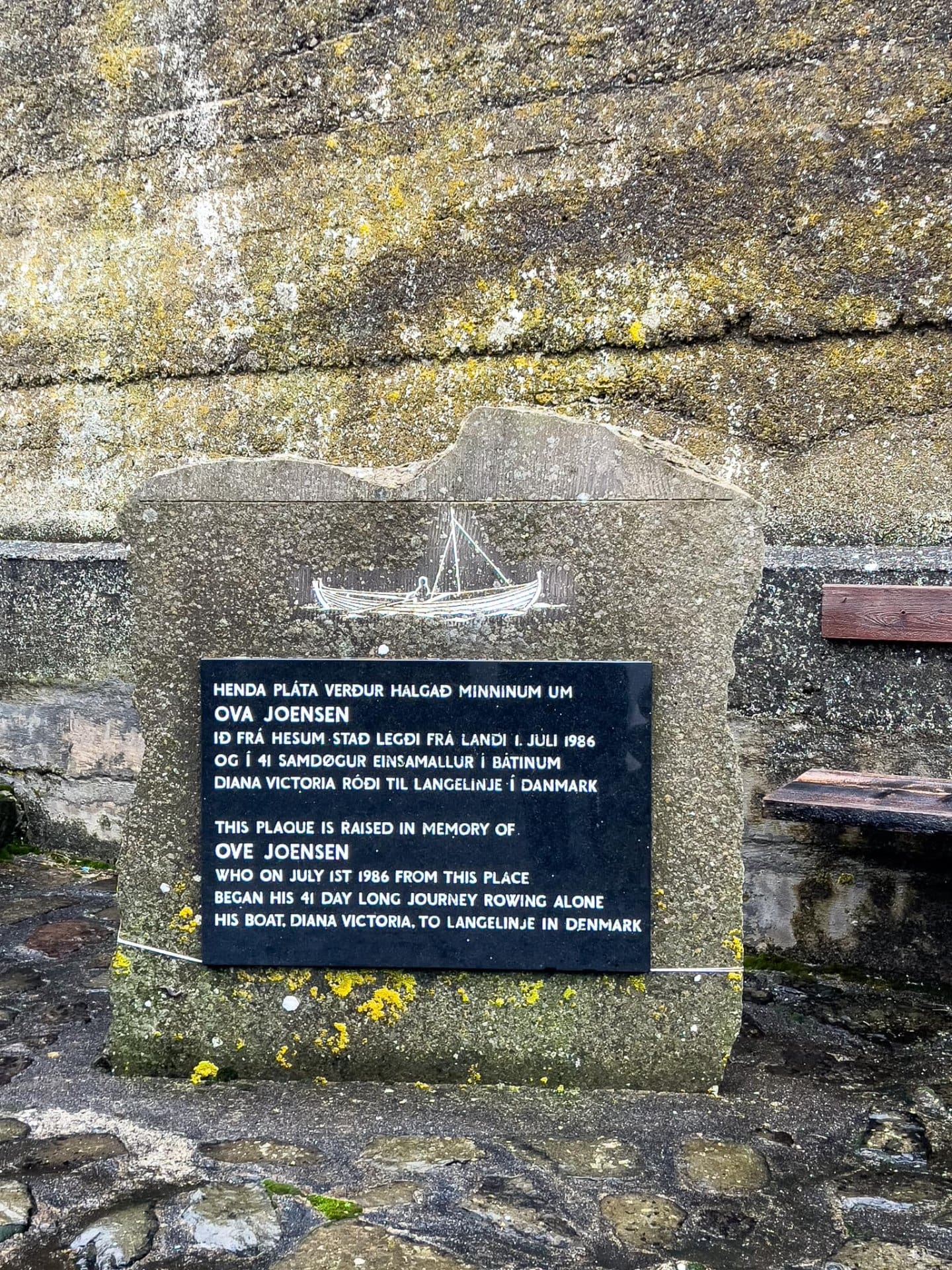 Minnispláta Ovi Joensen